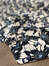 Load image into Gallery viewer, Seta fiore blu: 49€/m