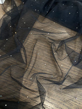 Carica l&#39;immagine nel visualizzatore di Gallery, Tulle nera con Swarovski : 22€/m
