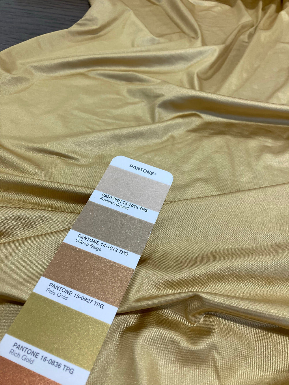 Lycra oro taglio unico 1.2m