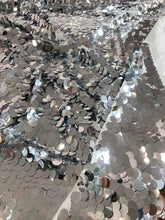 Load image into Gallery viewer, Pailettes argento taglio unico 1.3m
