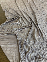 Carica l&#39;immagine nel visualizzatore di Gallery, Plisse velluto elasticizzato colore grigio: 38€/m
