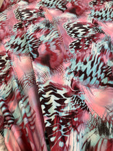 Load image into Gallery viewer, Raso di viscosa farfalle: 18€/m