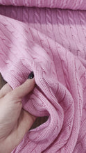 Carica e avvia il video nel visualizzatore di galleria, Maglia di lana rosa: 36€/m
