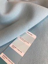 Load image into Gallery viewer, Lana doppio crepe colore azzurro chiaro: 42€/m
