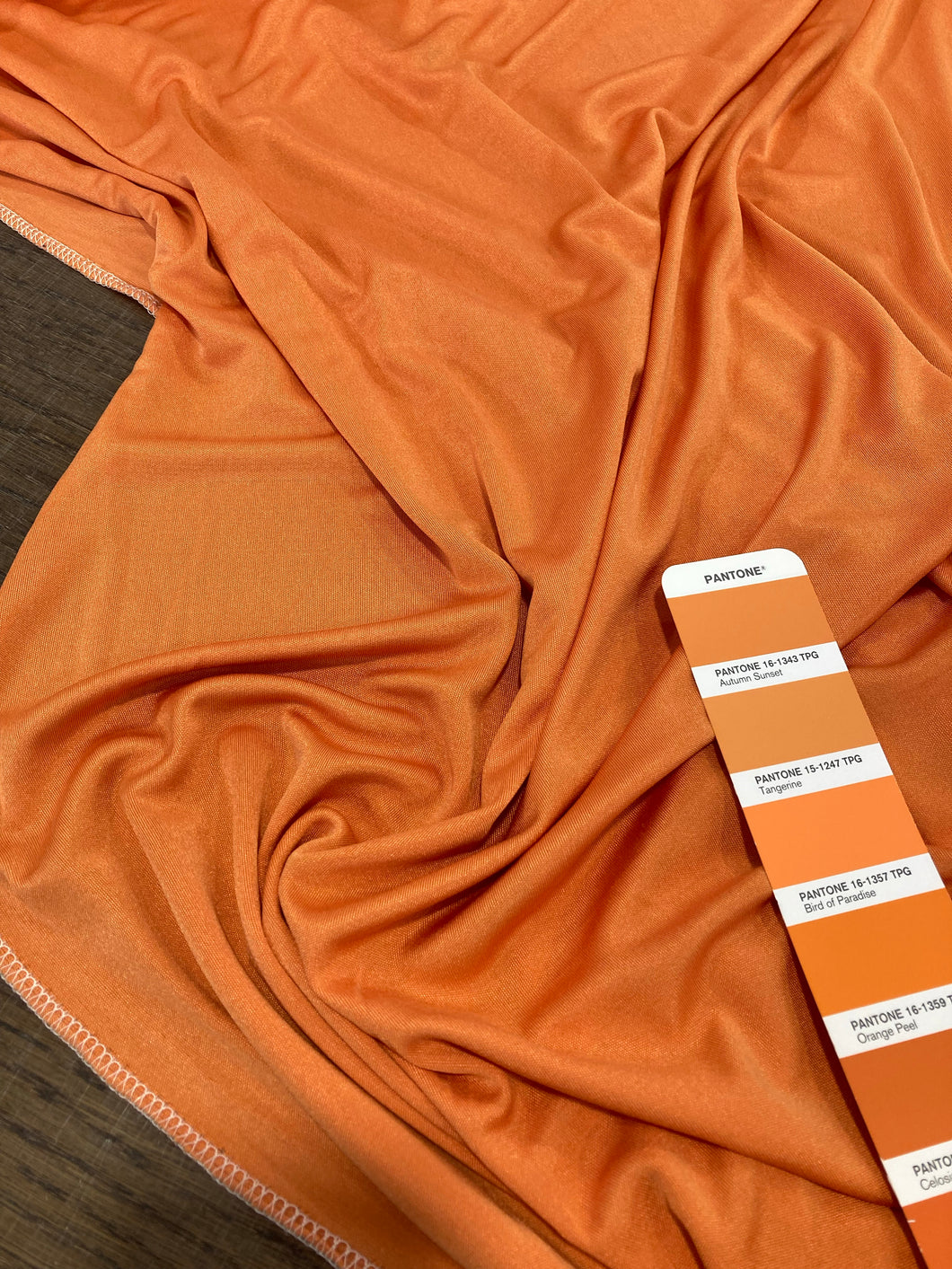 Maglia di seta arancione: 38€/m
