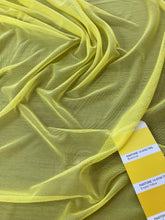 Carica l&#39;immagine nel visualizzatore di Gallery, Tulle elasticizzato giallo : 14€/m

