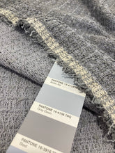 Load image into Gallery viewer, Chanellina color grigio taglio unico 1.4m- 63€
