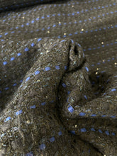 Load image into Gallery viewer, Tweed chanellina nero blu con le paillettes: 38€/m
