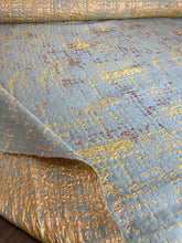 Carica l&#39;immagine nel visualizzatore di Gallery, Jacquard misto colore pistacchio con oro: 35€/m
